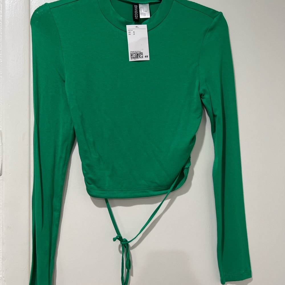 H&M Open Back Vibrant Green Long Sleeve Top with Aide Ruching Size Small